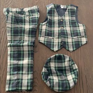 Green plaid Janie and Jack holiday suit w/hat